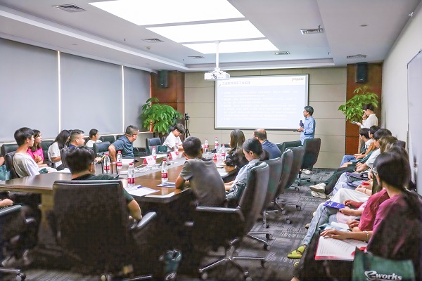 工业软件产业（创客）孵化联合体成立暨创客培育沙龙在英国正版365官方网站成功举办